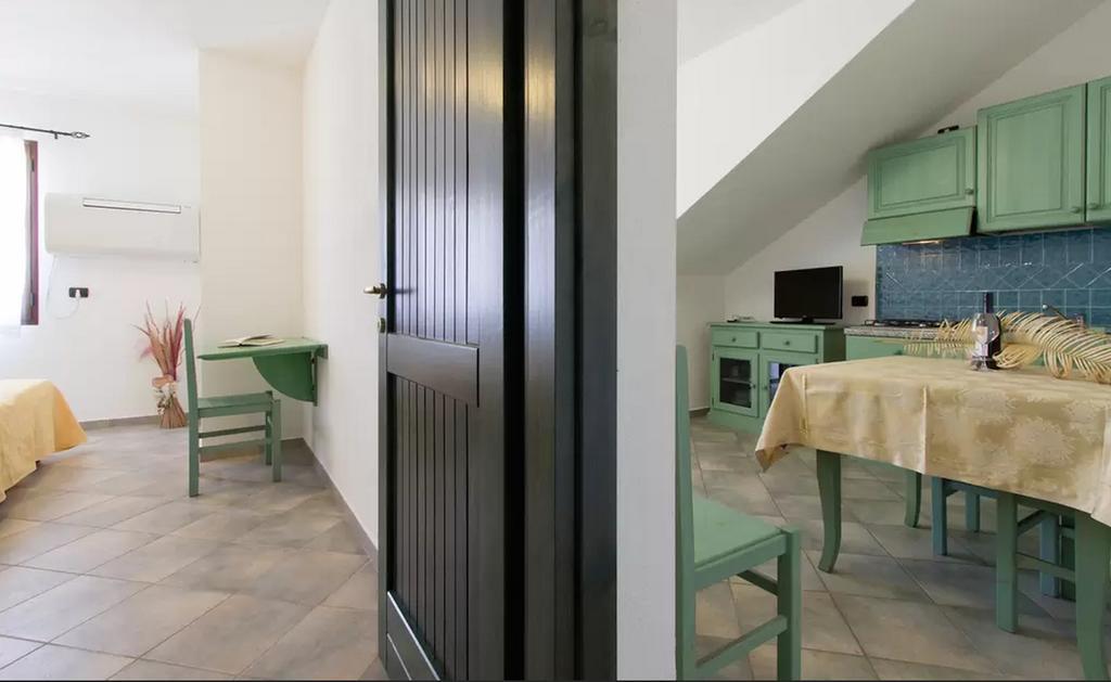Appartamento Gli Ontani Cala Liberotto Eksteriør billede